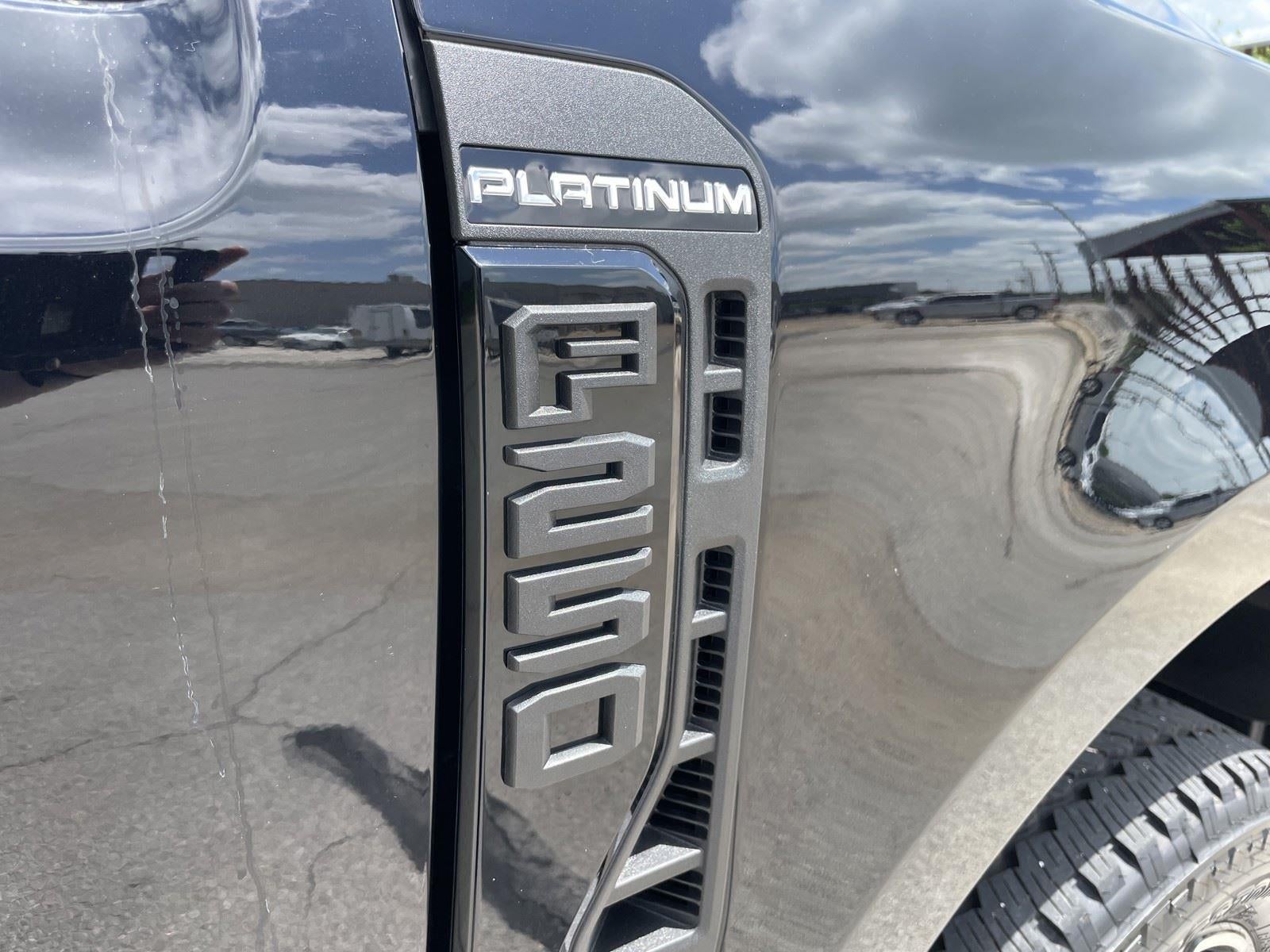 2026 Ford Super Duty F-250 SRW Platinum