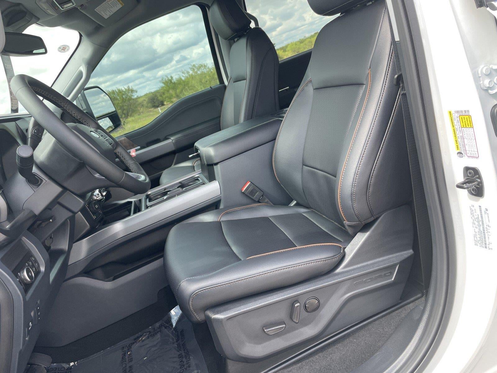 2027 Ford Super Duty F-250 SRW LARIAT