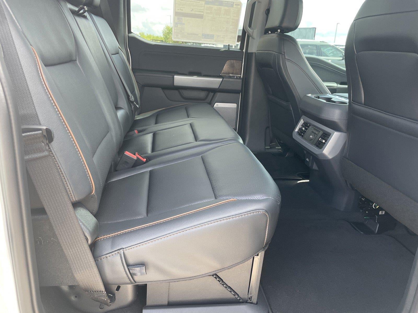2027 Ford Super Duty F-250 SRW LARIAT