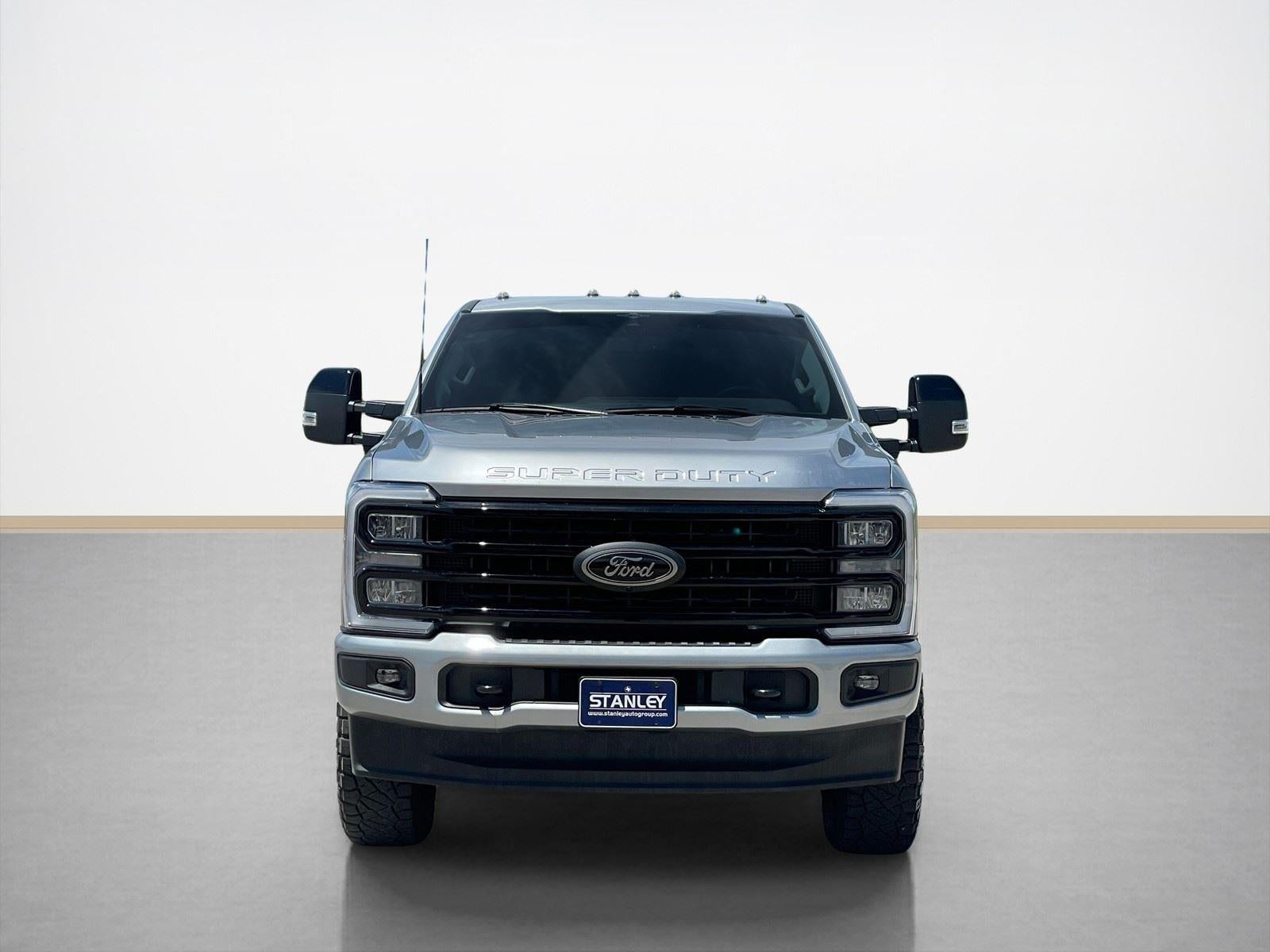 2023 Ford Super Duty F-250 SRW LARIAT