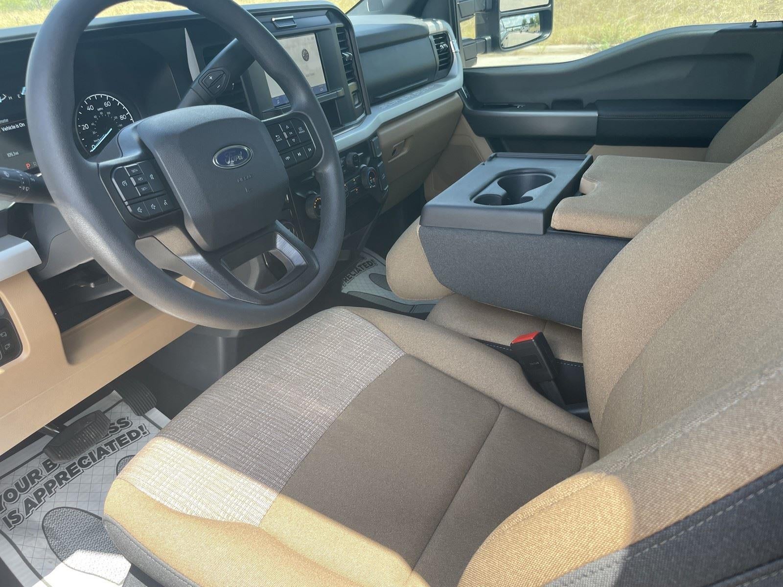 2026 Ford Super Duty F-350 SRW XLT