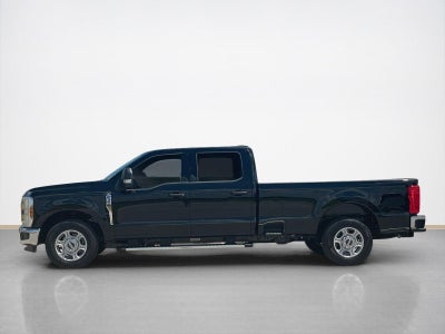 2026 Ford Super Duty F-350 SRW XLT