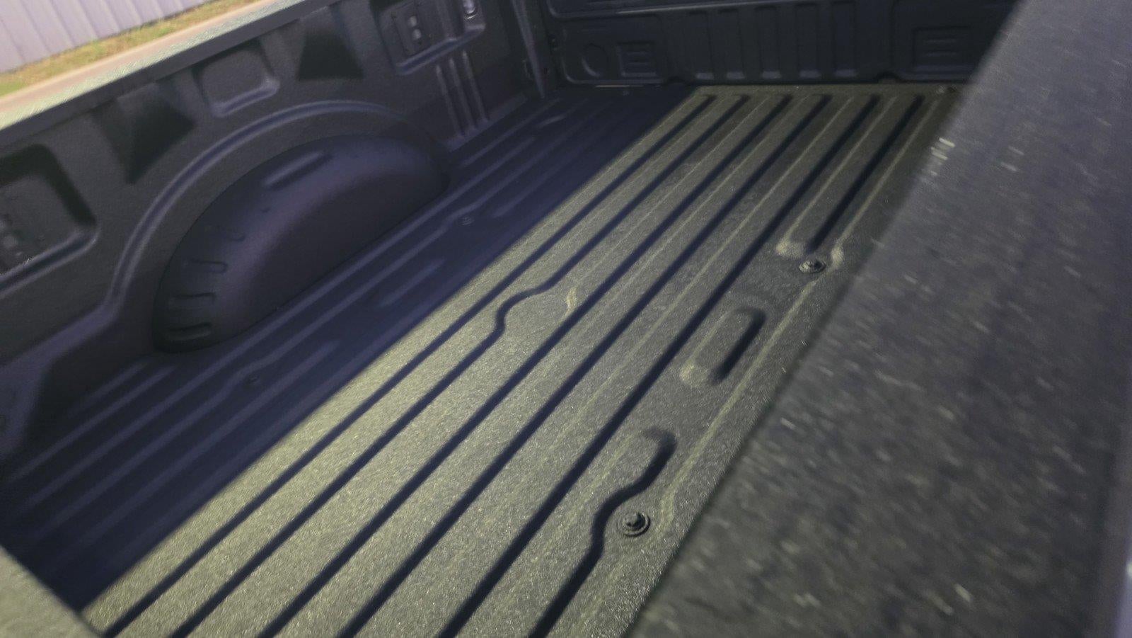 2027 Ford Super Duty F-350 SRW LARIAT