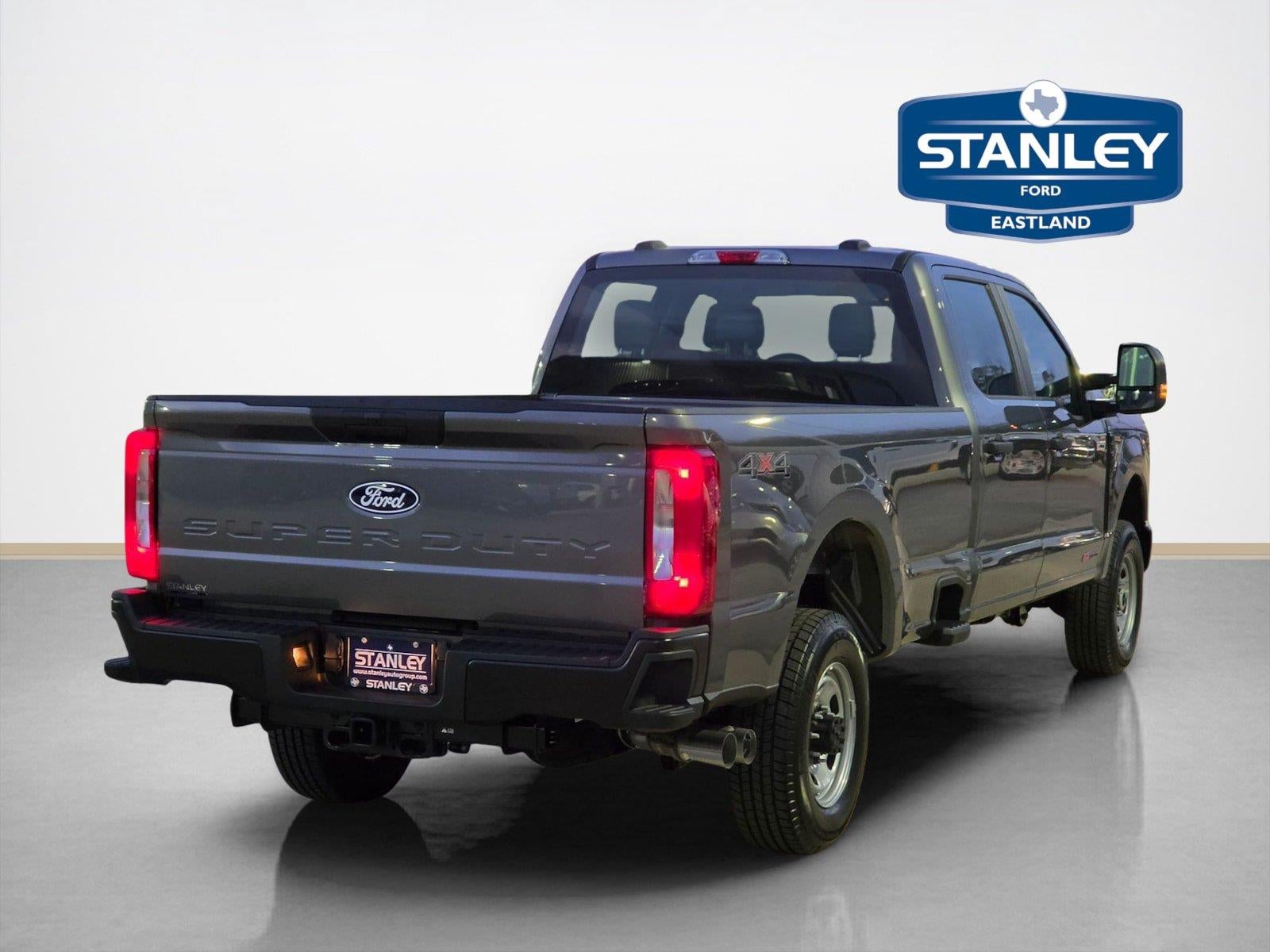 2027 Ford Super Duty F-350 SRW LARIAT