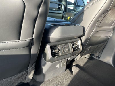 2026 Ford Super Duty F-350 SRW Platinum