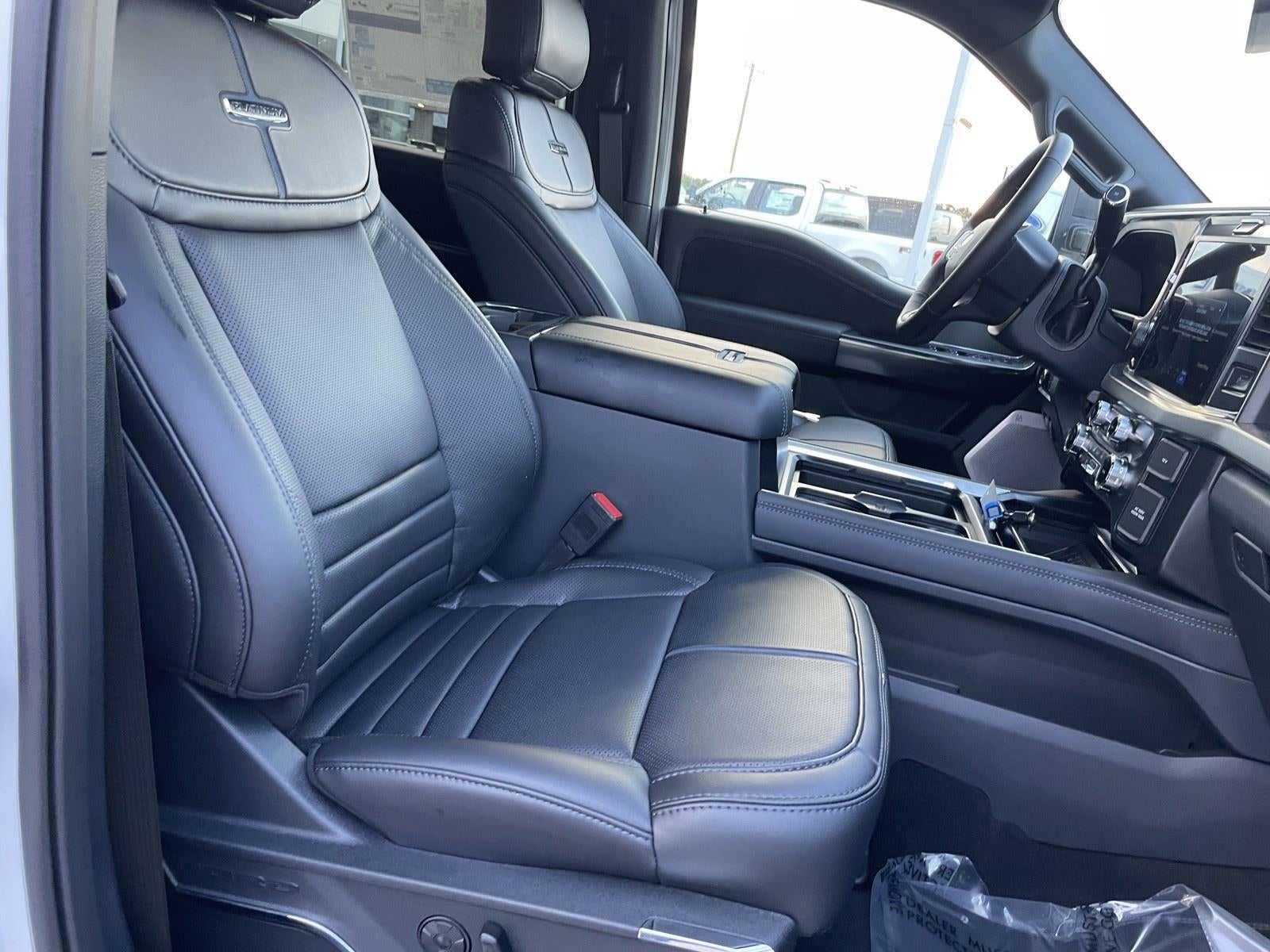 2026 Ford Super Duty F-350 SRW Platinum