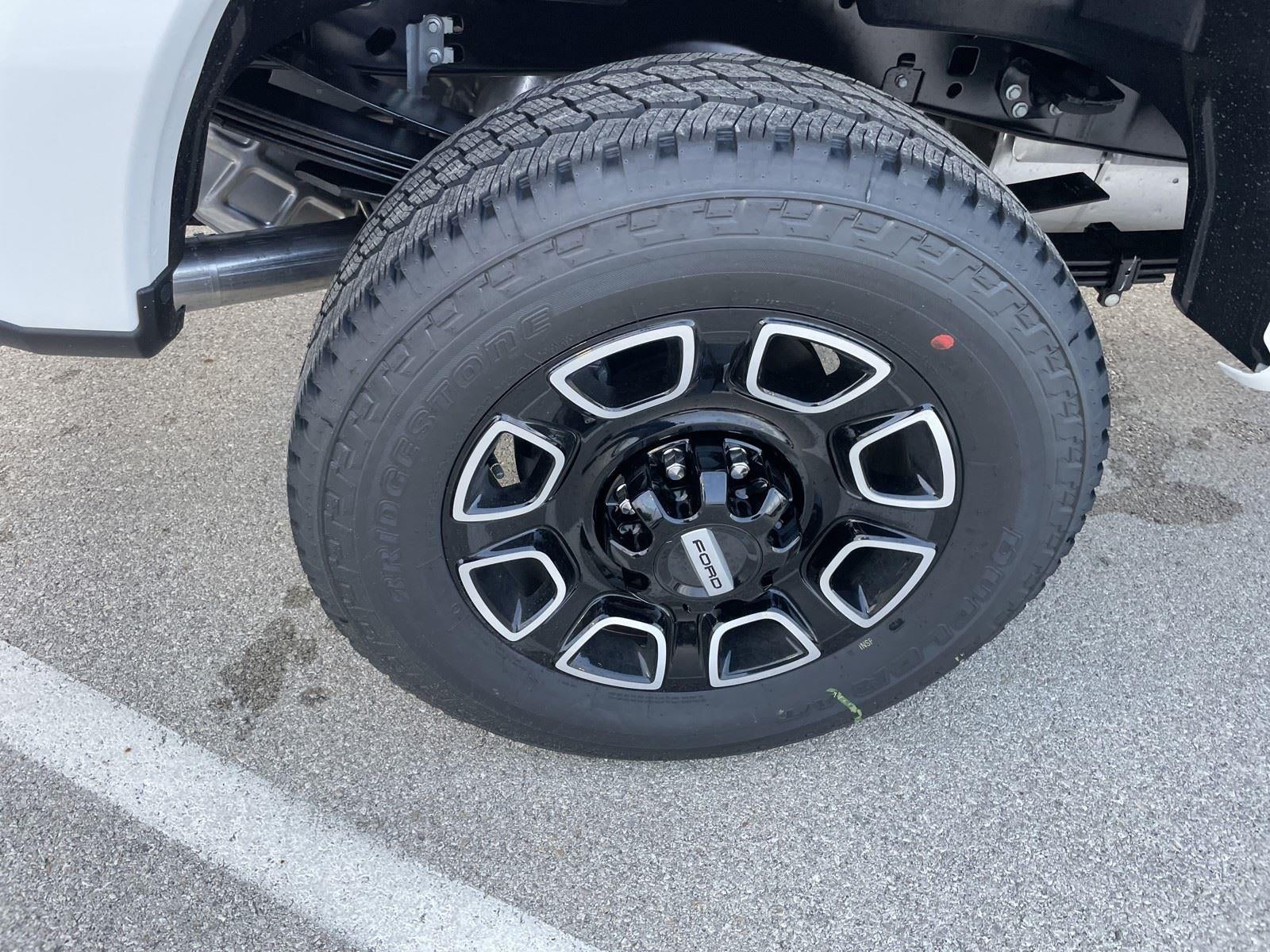 2026 Ford Super Duty F-350 SRW Platinum