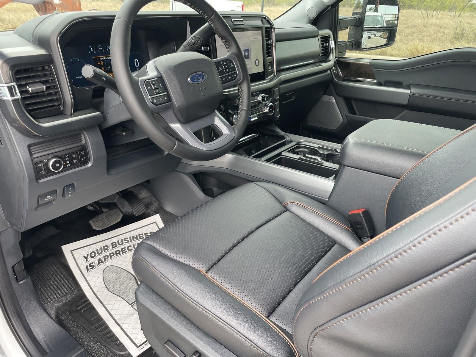 2026 Ford Super Duty F-350 SRW LARIAT