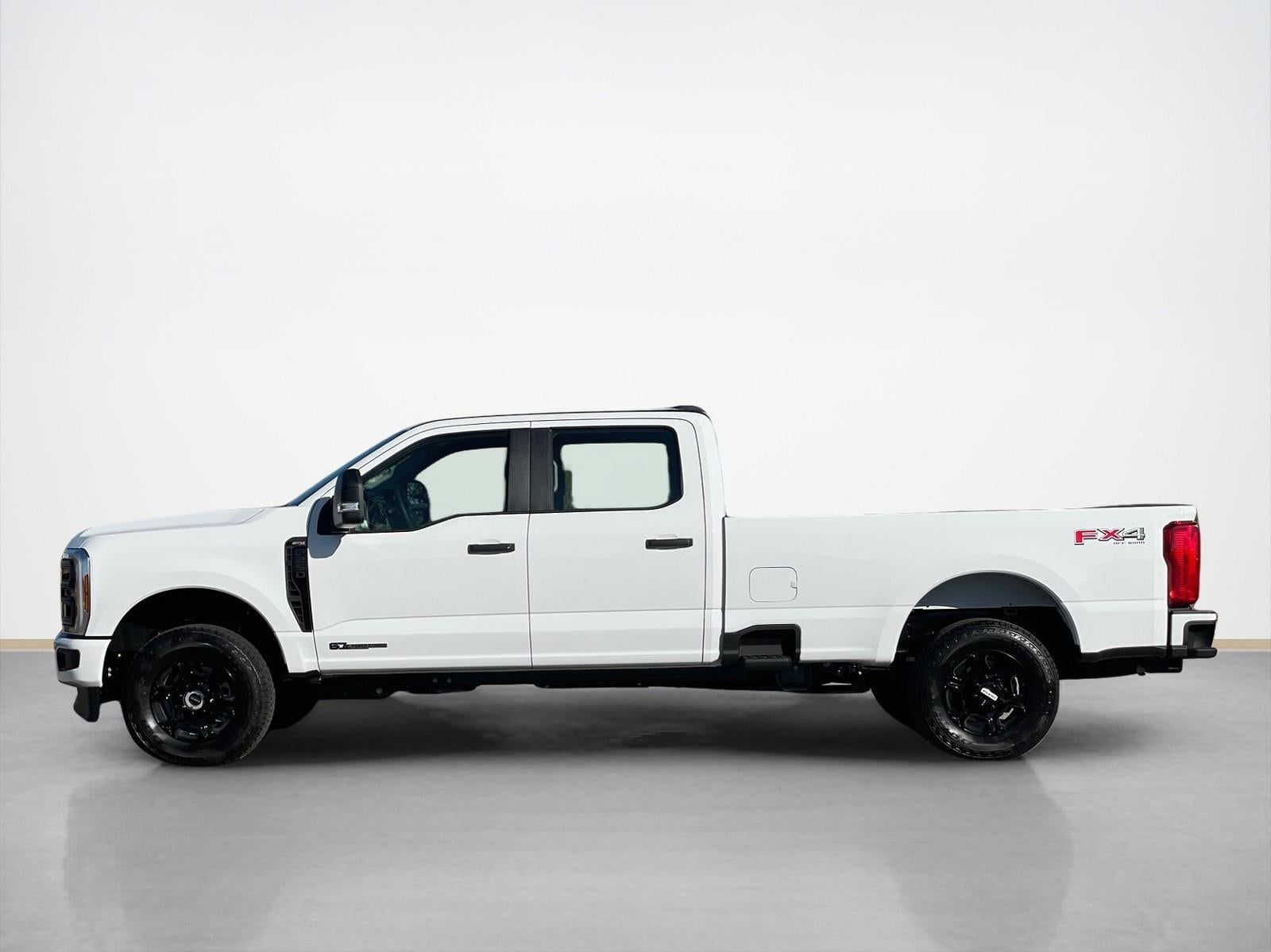 2026 Ford Super Duty F-350 SRW LARIAT