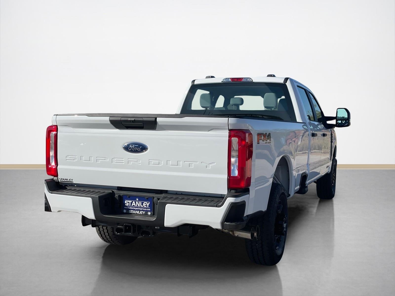 2026 Ford Super Duty F-350 SRW LARIAT