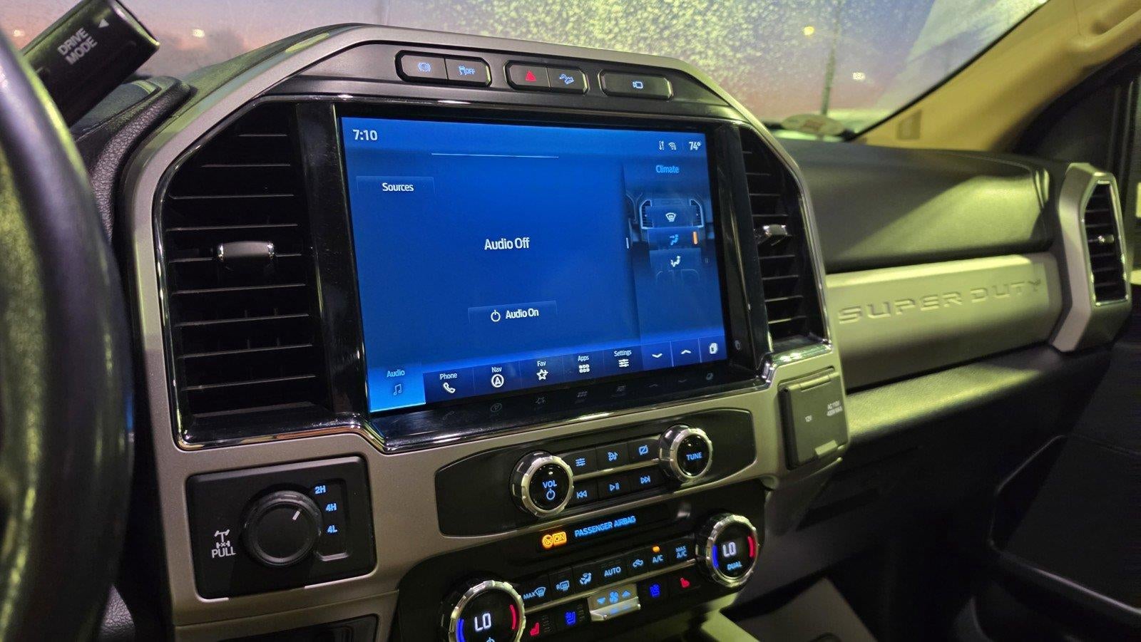 2022 Ford Super Duty F-350 SRW LARIAT