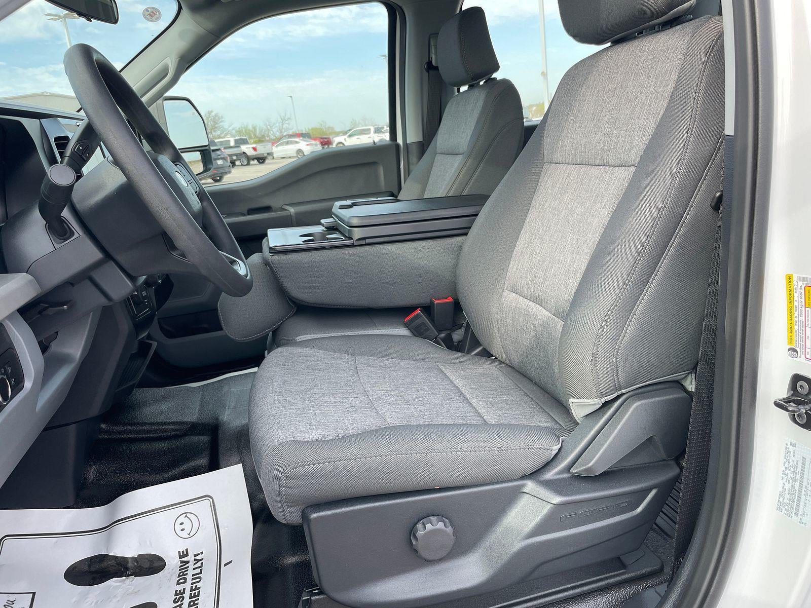 2026 Ford Super Duty F-350 DRW XL