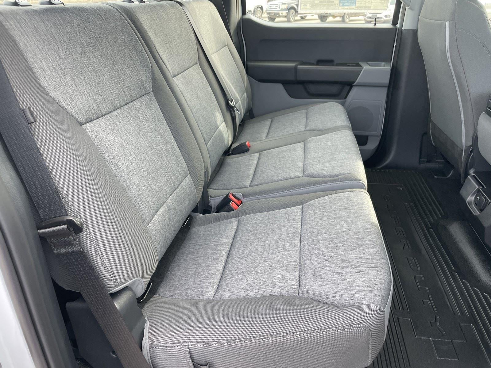 2026 Ford Super Duty F-350 DRW XL