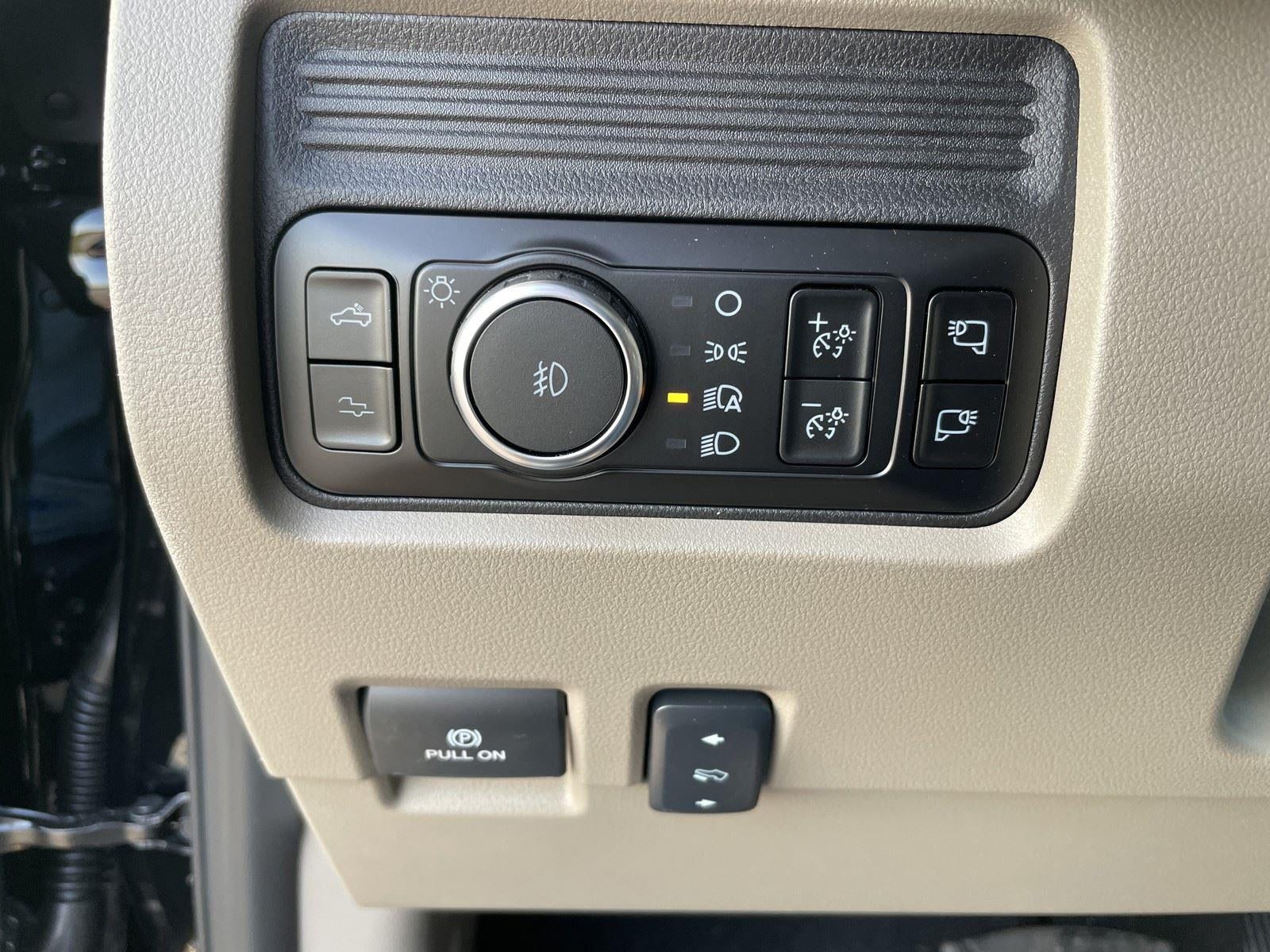 2026 Ford Super Duty F-350 DRW Platinum