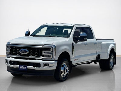 2026 Ford Super Duty F-350 DRW Platinum