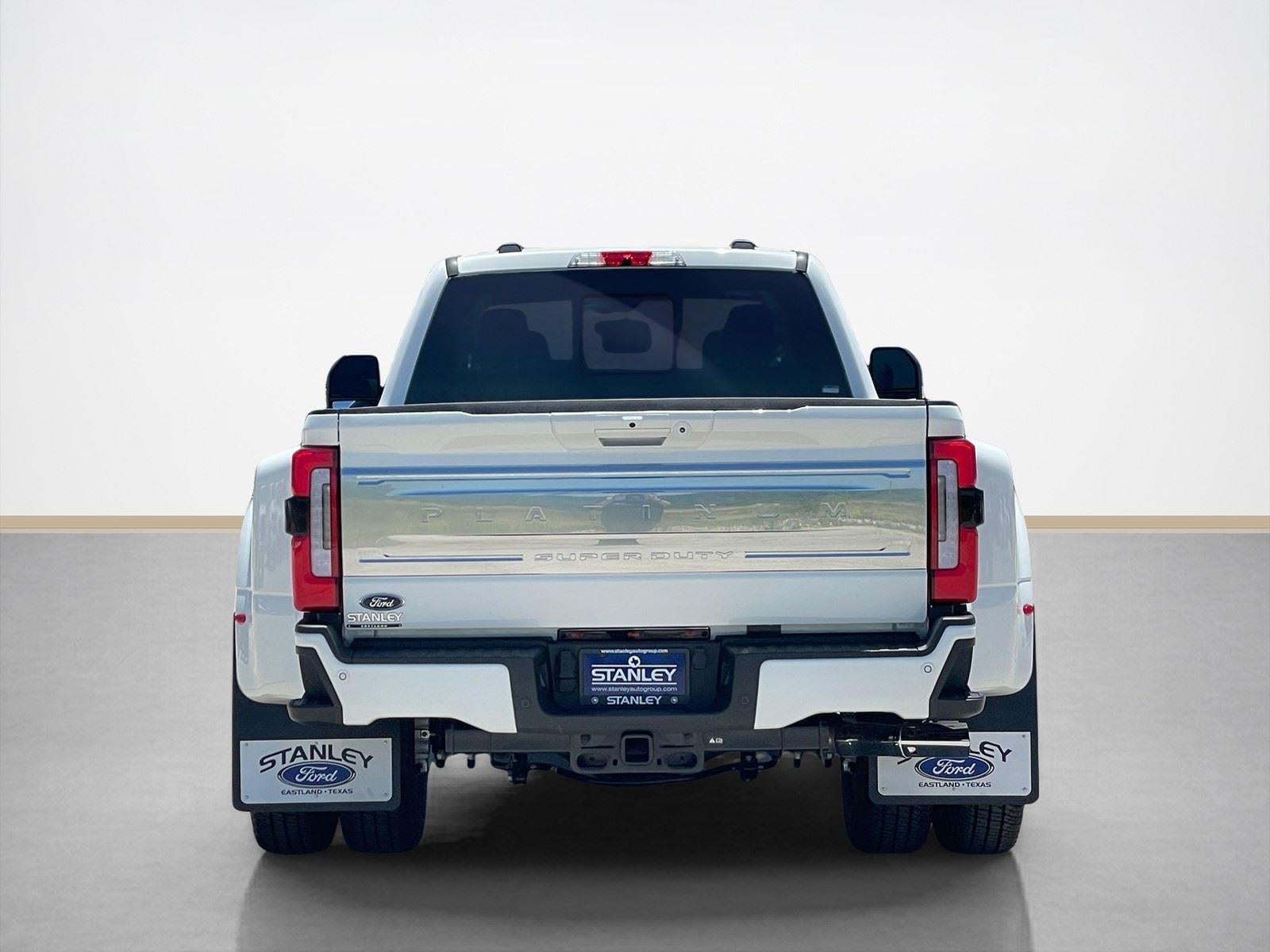 2026 Ford Super Duty F-350 DRW Platinum
