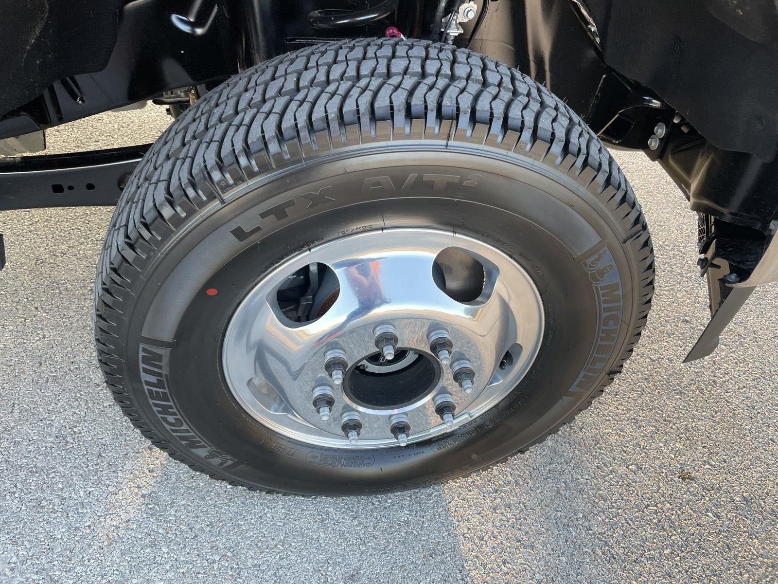 2026 Ford Super Duty F-350 DRW LARIAT