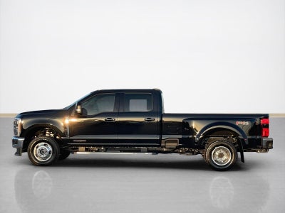 2026 Ford Super Duty F-350 DRW LARIAT