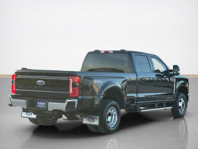 2026 Ford Super Duty F-350 DRW LARIAT