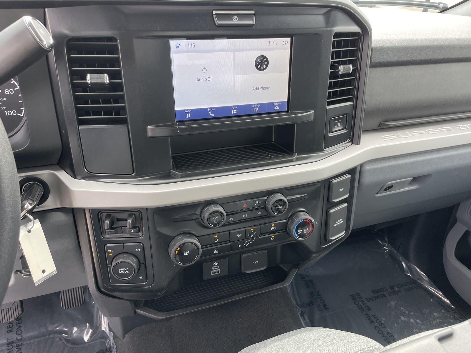 2026 Ford Super Duty F-350 DRW XLT