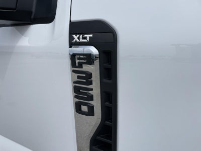 2026 Ford Super Duty F-350 DRW XLT