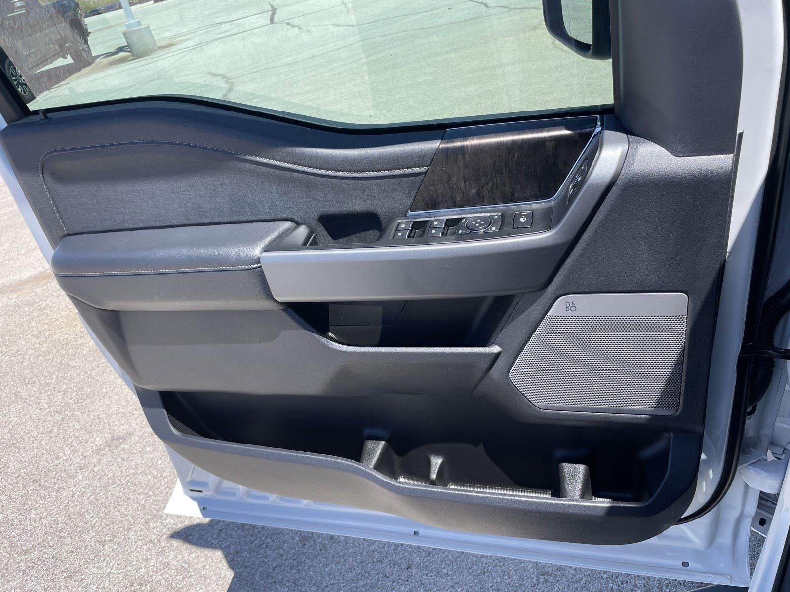 2026 Ford Super Duty F-350 DRW LARIAT