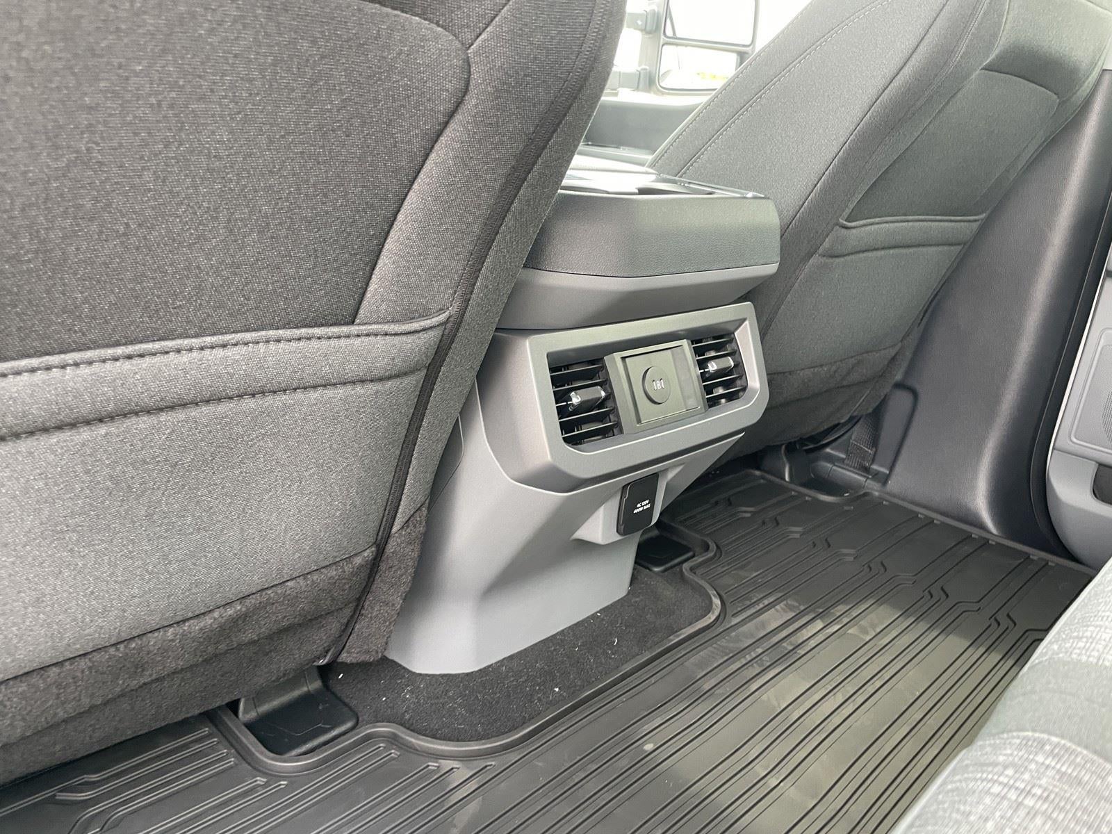 2026 Ford Super Duty F-350 DRW XLT