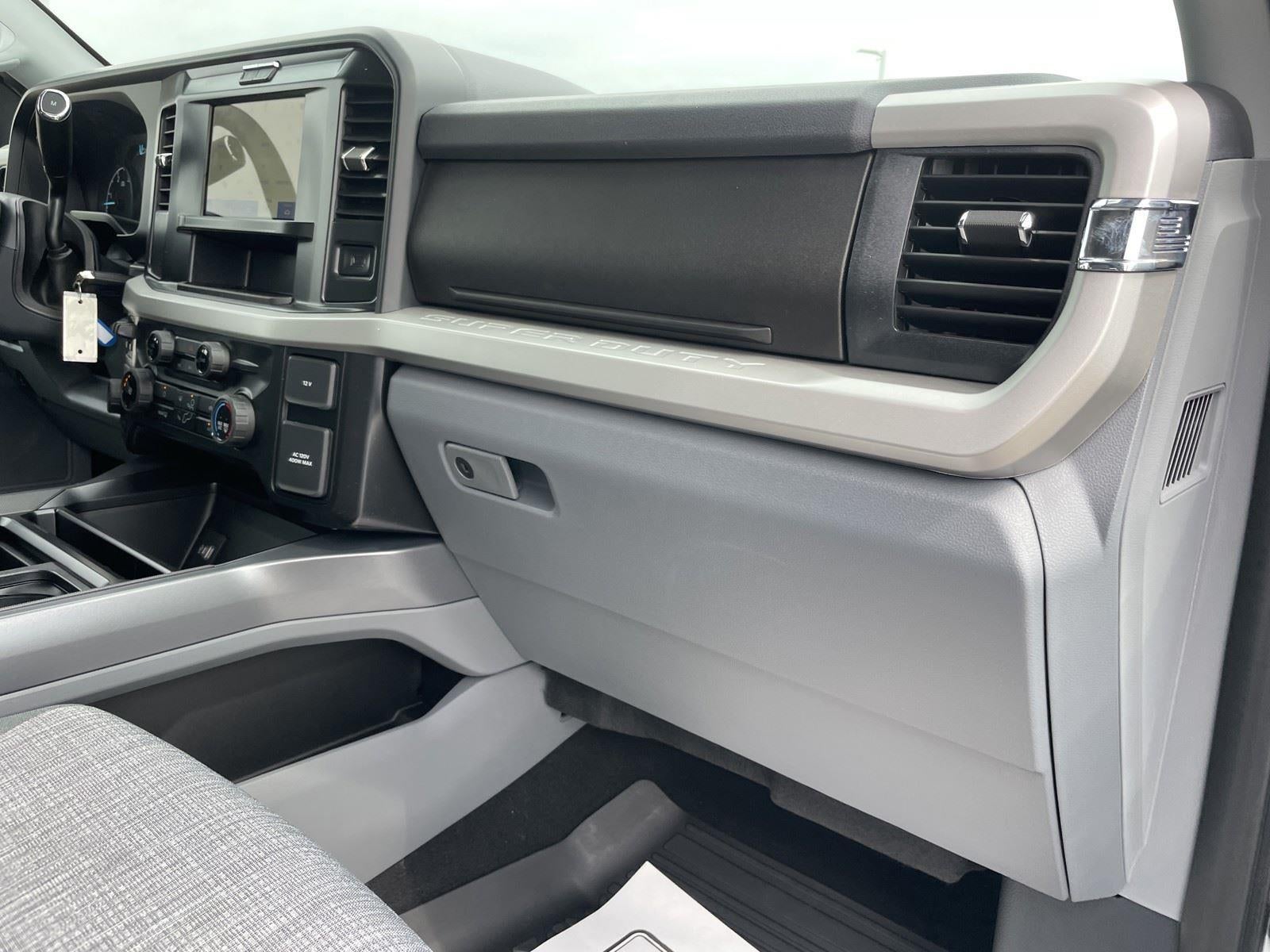 2026 Ford Super Duty F-350 DRW XLT