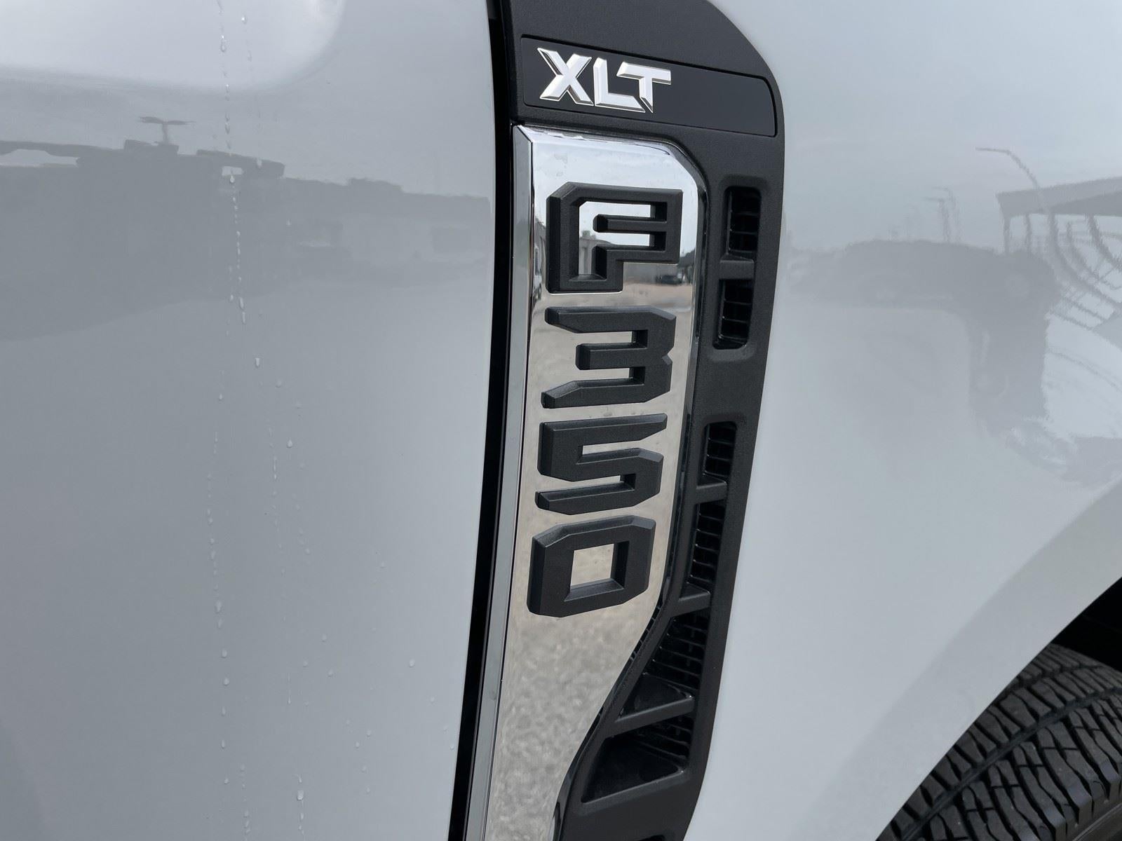 2026 Ford Super Duty F-350 DRW XLT