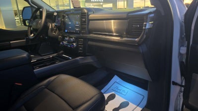 2026 Ford Super Duty F-350 DRW LARIAT