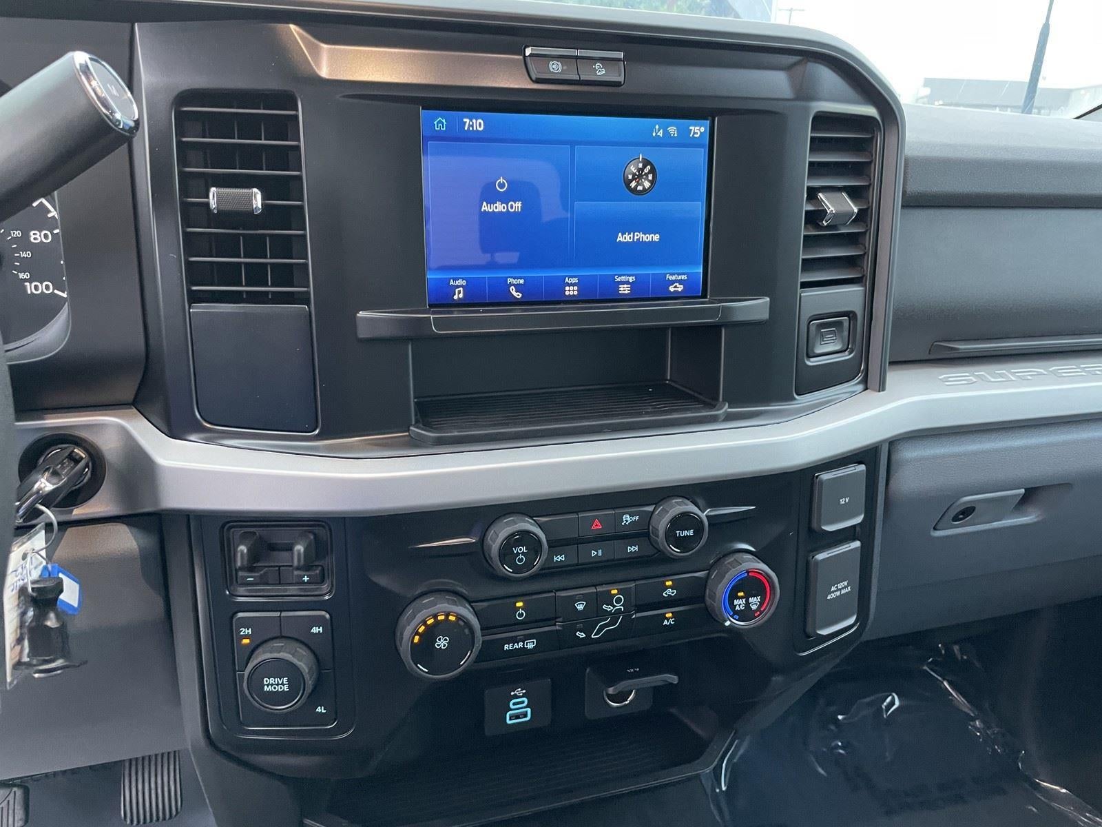 2026 Ford Super Duty F-350 DRW XLT