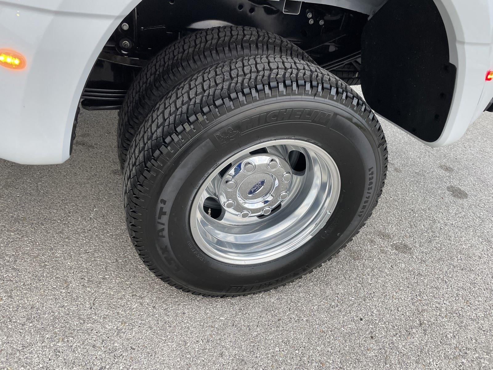 2026 Ford Super Duty F-350 DRW XLT