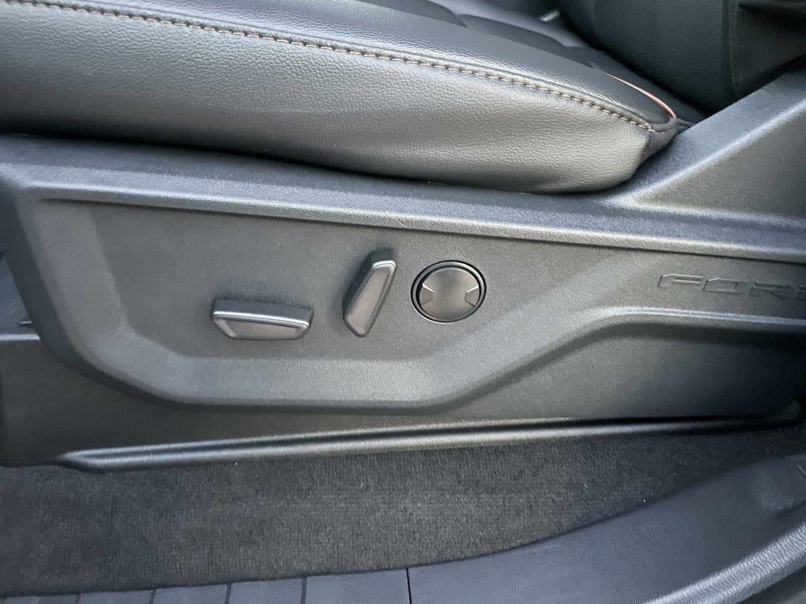 2026 Ford Super Duty F-450 Drw LARIAT