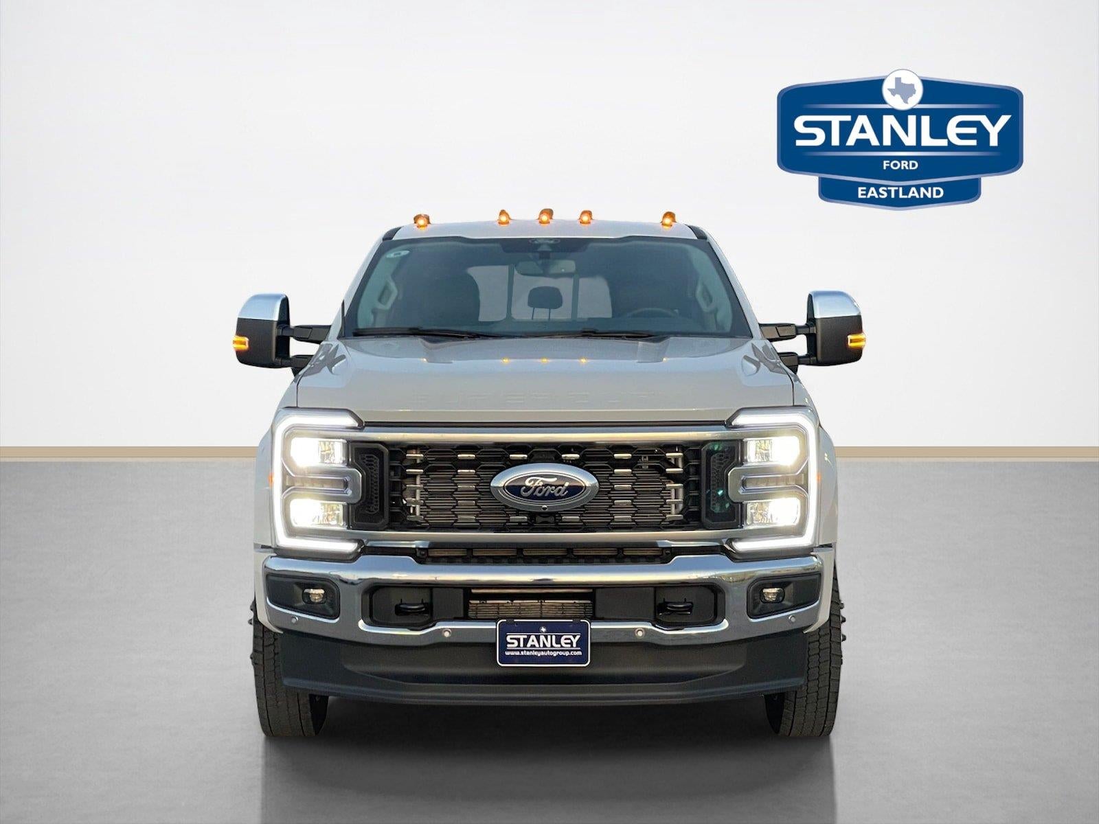 2026 Ford Super Duty F-450 Drw LARIAT