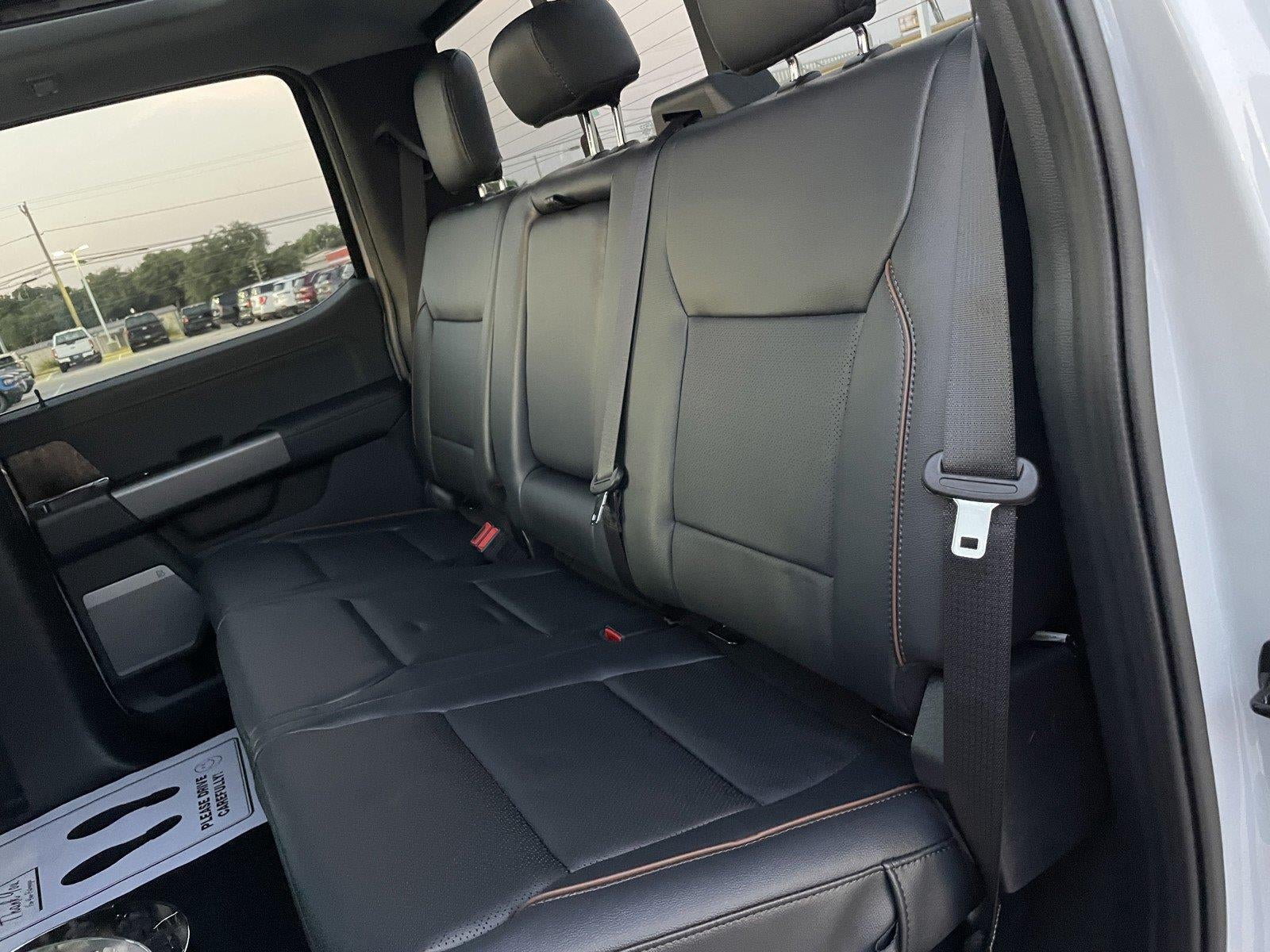 2026 Ford Super Duty F-450 Drw LARIAT
