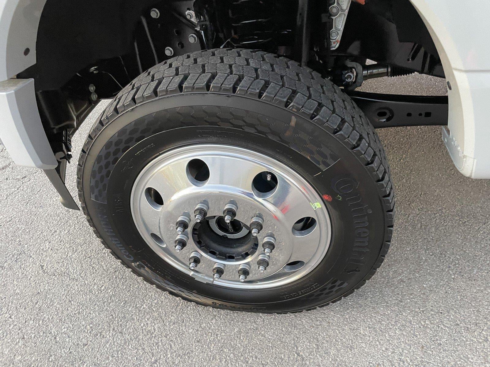 2026 Ford Super Duty F-450 Drw LARIAT