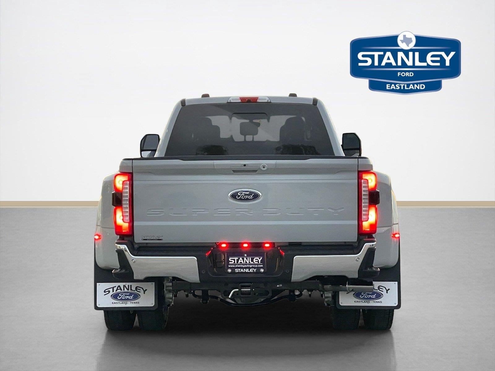 2026 Ford Super Duty F-450 Drw LARIAT
