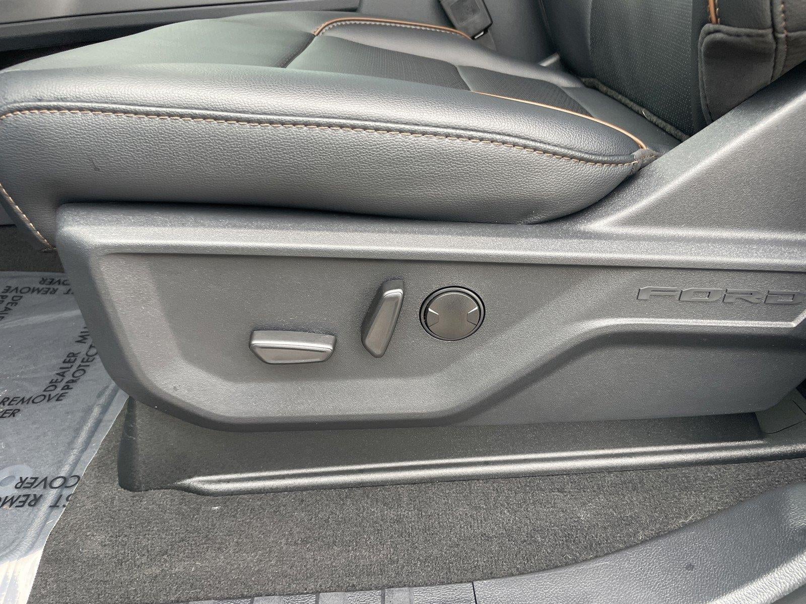 2027 Ford Super Duty F-450 DRW LARIAT