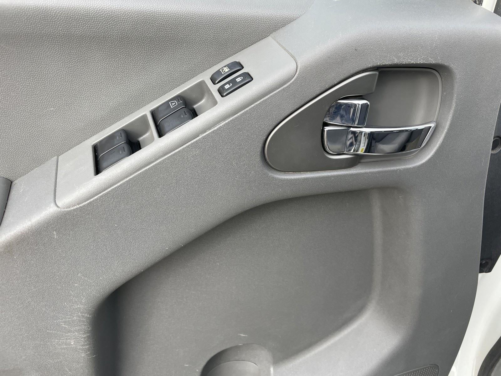 2017 Nissan Frontier SV V6