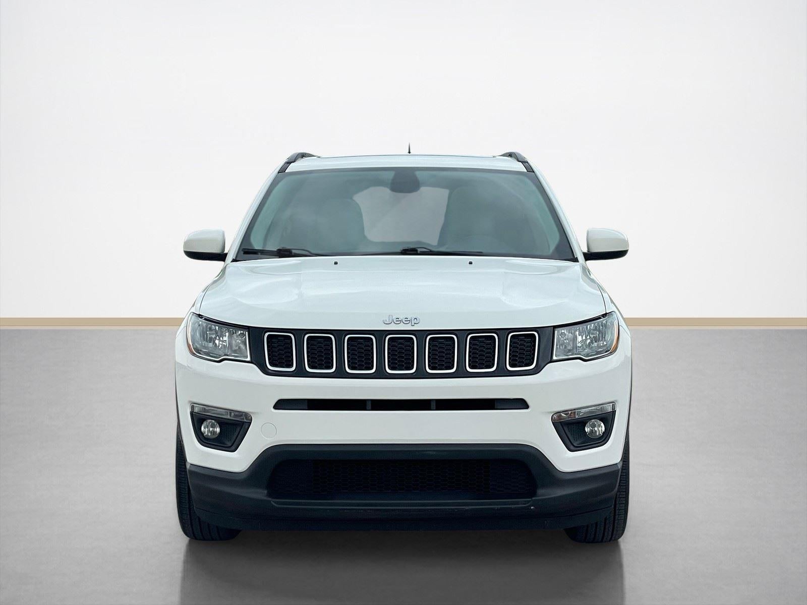 2018 Jeep Compass Latitude w/Sun/Wheel Pkg