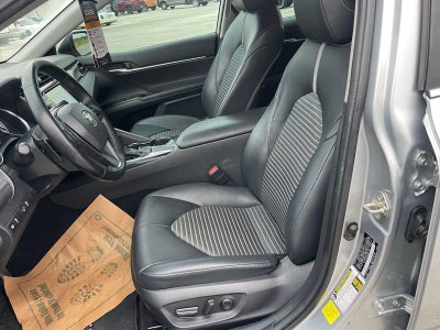 2020 Toyota Camry SE