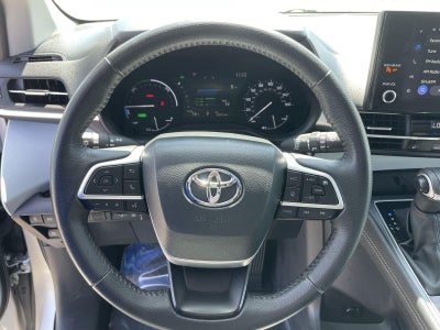 2025 Toyota Sienna XLE