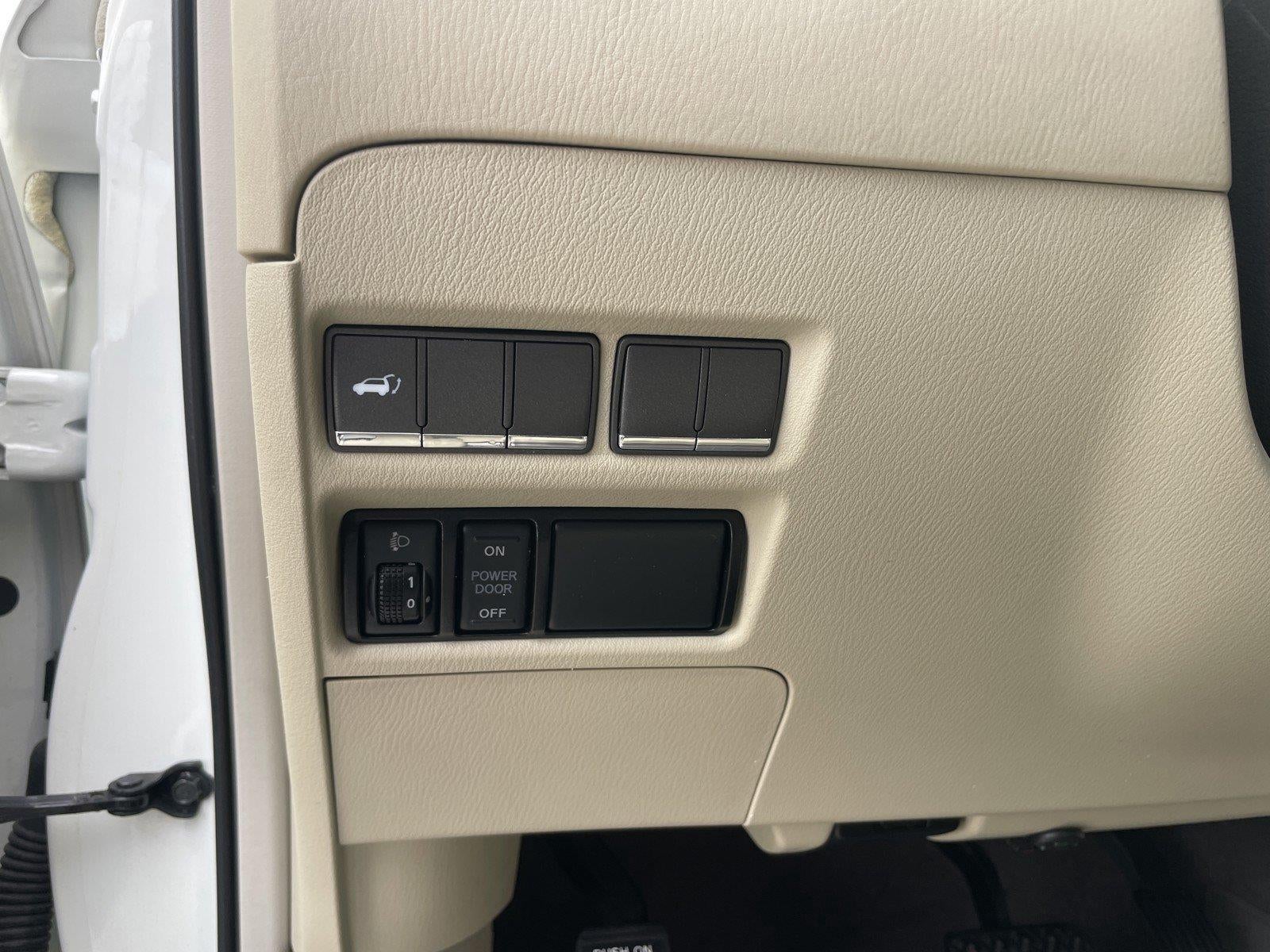 2017 INFINITI QX80 RWD